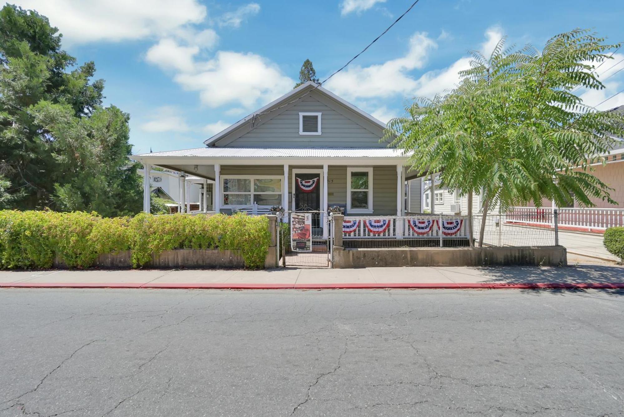 Spacious Downtown Jackson Retreat- Historic Hangout Eksteriør billede